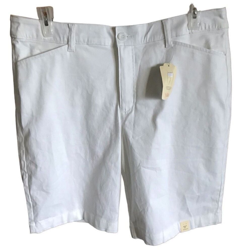 St. John’s Bay white mid rise Shorts SZ 16 Bermuda walking New with tags
